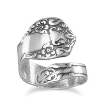Load image into Gallery viewer, Oxidized Floral Spoon Ring