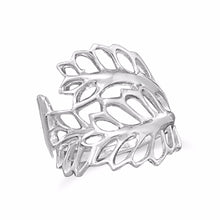 Load image into Gallery viewer, Cut Out Leaves Ring