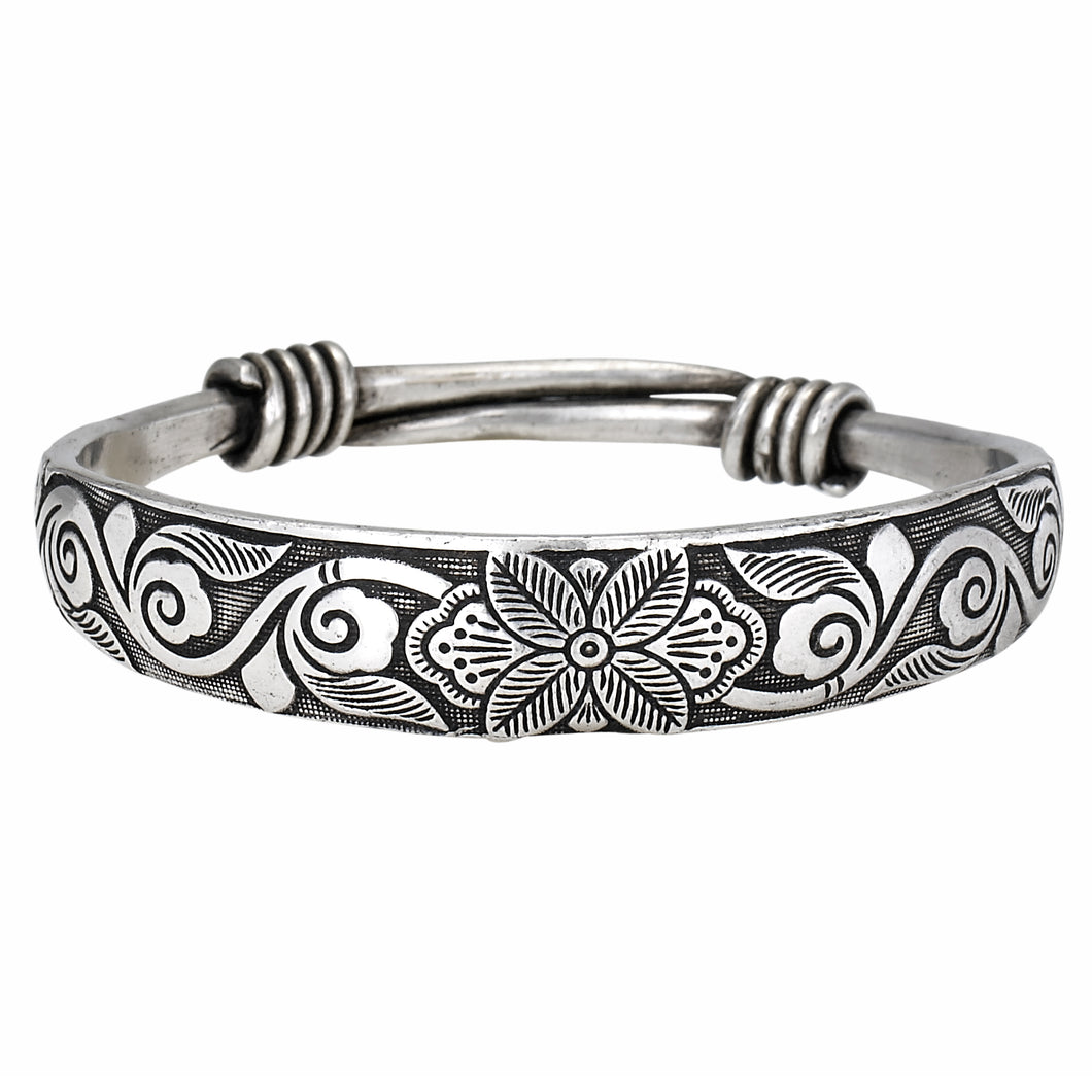Etched Lotus Bangle