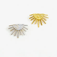 Load image into Gallery viewer, Sun Ray Post Earring Silver