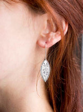 Load image into Gallery viewer, Sparrow Fields Earrings